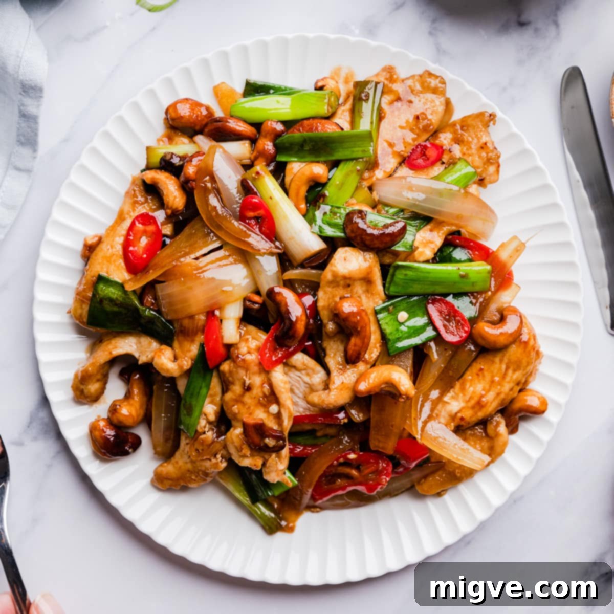 Crunchy Cashew Thai Chicken 1 featured 17771