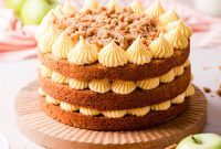 Rustic Apple Crumble Cake