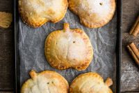 Warm Spiced Apple Pumpkin Pockets