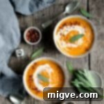 Healthy and delicious spicy butternut squash soup #vegan #glutenfree #soup | via @annabanana.co