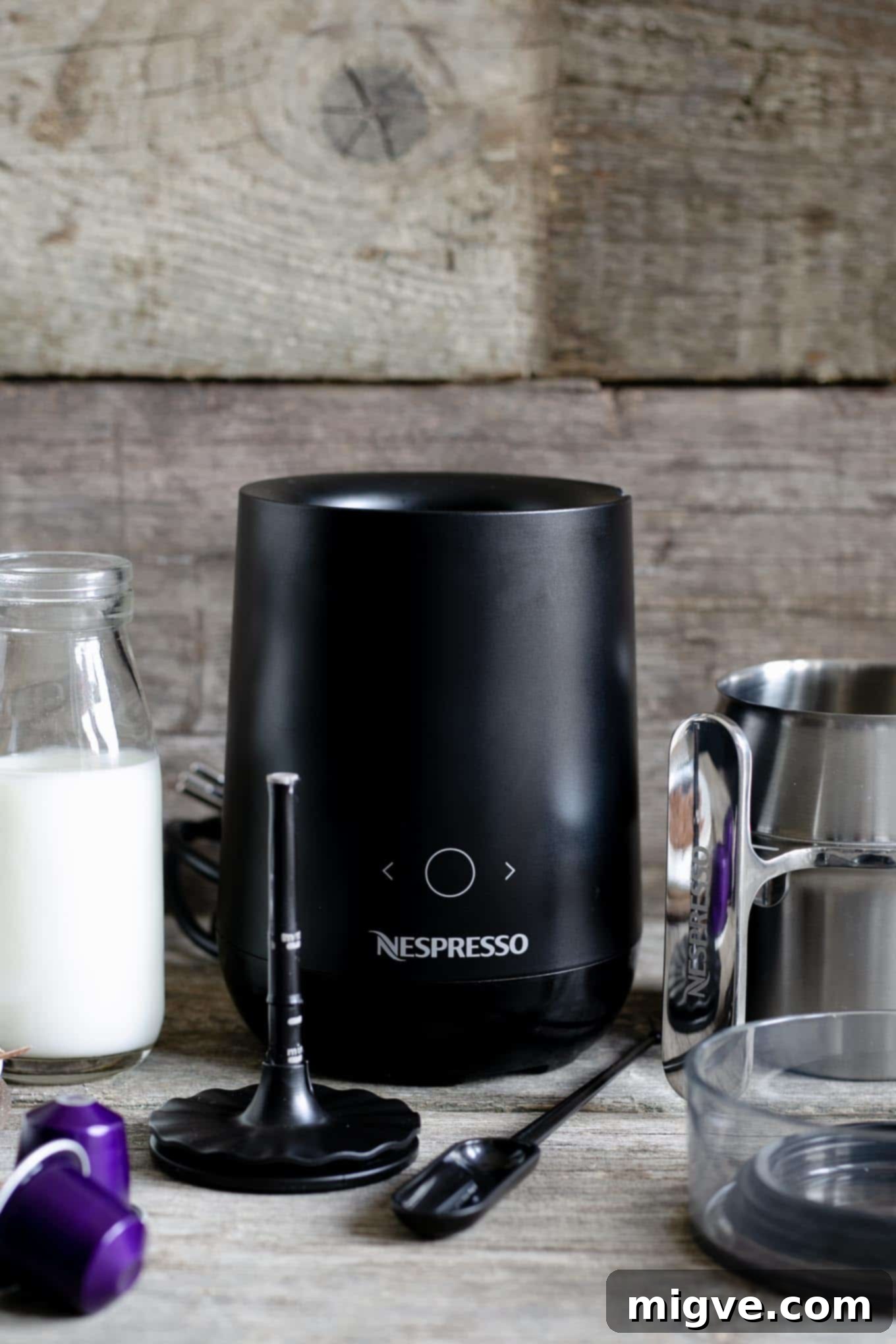 Nespresso Barista Coffee and Milk recipe maker #coffeelover #coffee | via @annabanana.co