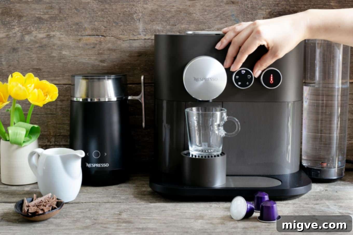 Nespresso Expert coffee machine #coffeelover #coffeerecipes | via @annabanana.co