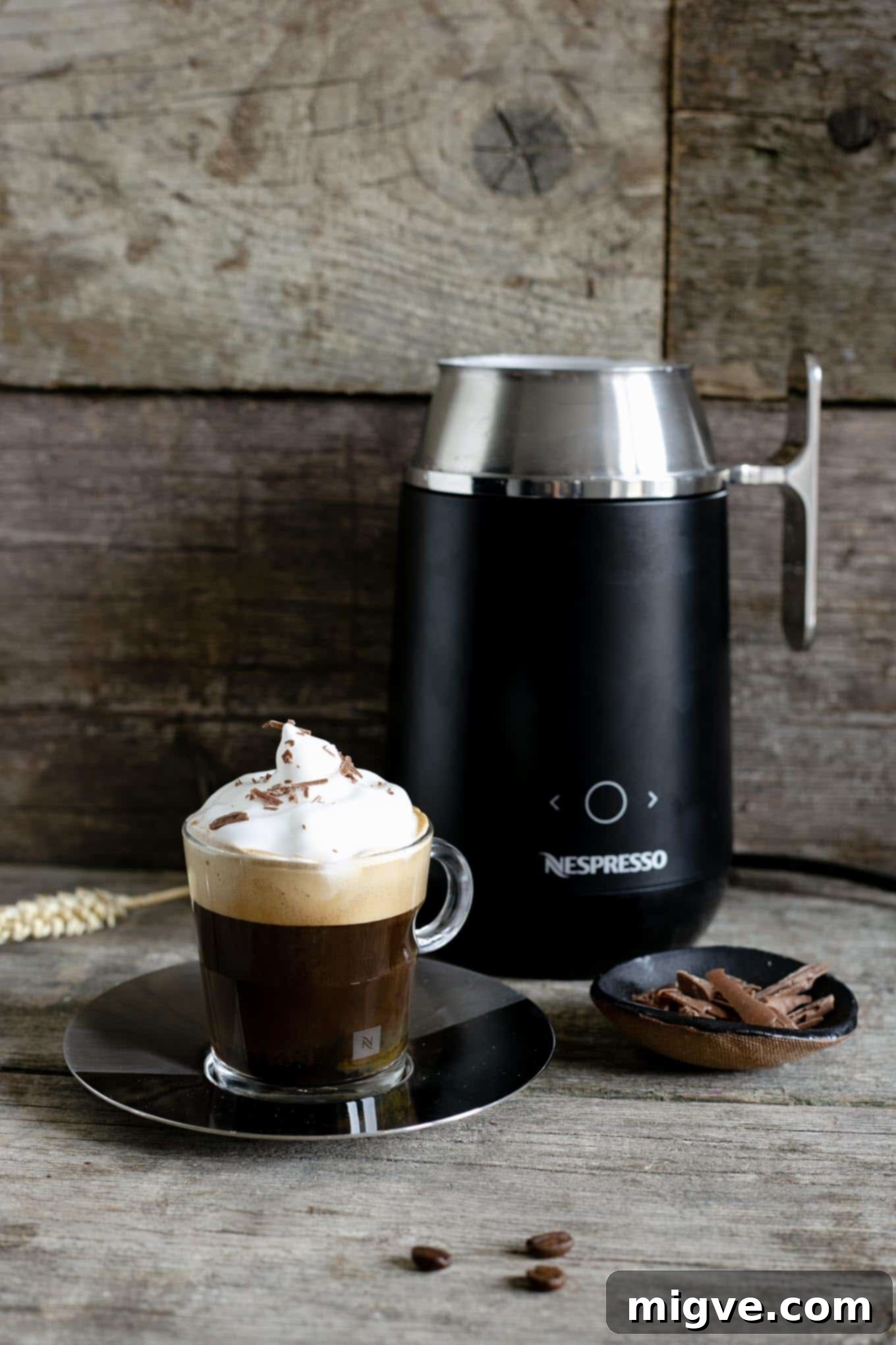 Cafe Viennois made with Nespresso Barista coffee and milk recipe maker #coffeelover #coffeerecipe | via @annabanana.co