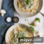 Recipe for spaghetti carbonara with super creamy cashew sauce | via @annabanana.co