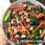 Super clean quinoa stir fry with cashews and vegetables, great for lunch or dinner! | via @annabanana.co