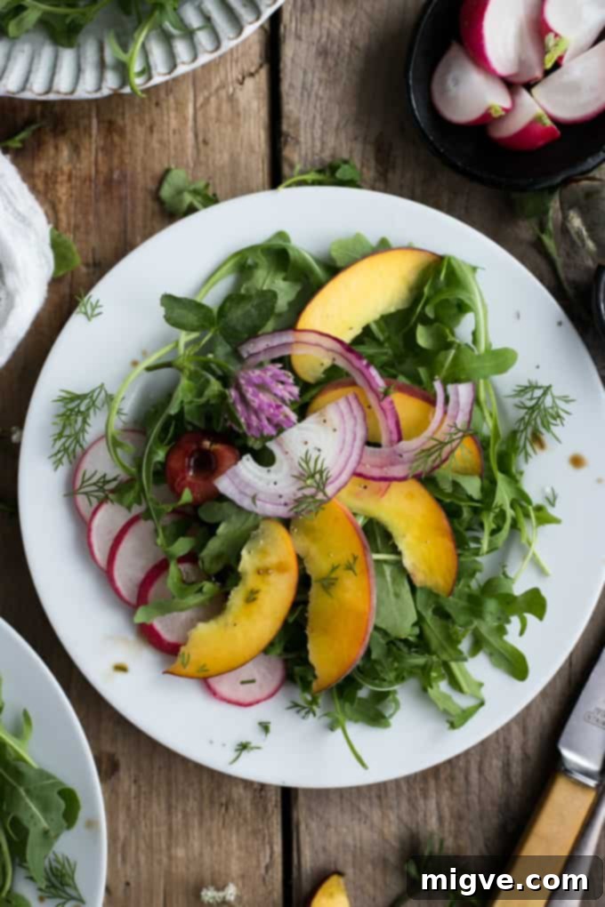 Easy Summer Peach Salad with Fresh Rocket and Dill - Quick Recipe