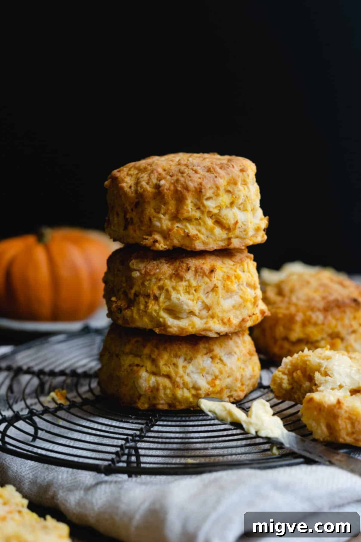 Delicious pumpkin and cheese scones, warm and inviting. A fantastic way to enjoy seasonal pumpkin. #scones #pumpkinrecipes